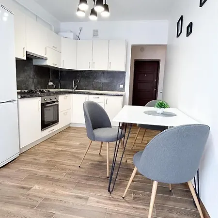 Apartament шевченка 60, семицвіт